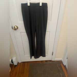 Gray pulling flare pants